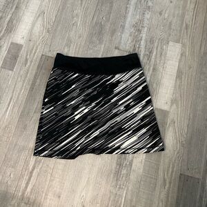 Stylish Black and White Women's Skirt Chase 54 size 4